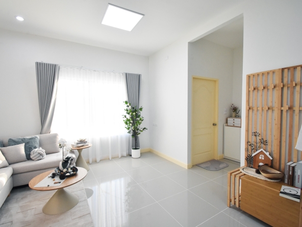 สำราญบุรี ทาวน์โฮม 2 ชั้น